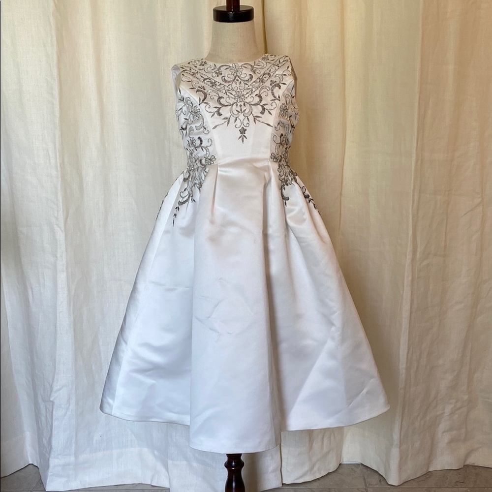 Joan Callabrese for Mon Cheri Special Occasion Dress